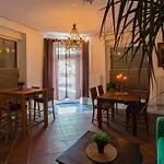 Doppelzimmer Iii Gaestezimmer In Mit Gemeinschaftsbad Und Gemeinschaftskueche Homestay Chemnitz