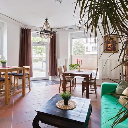 Homestay Doppelzimmer Iii Gaestezimmer In Mit Gemeinschaftsbad Und Gemeinschaftskueche *